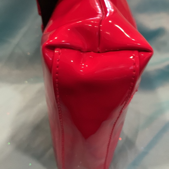 Yves Saint Laurent Cosmetics Bag - Picture 15 of 16